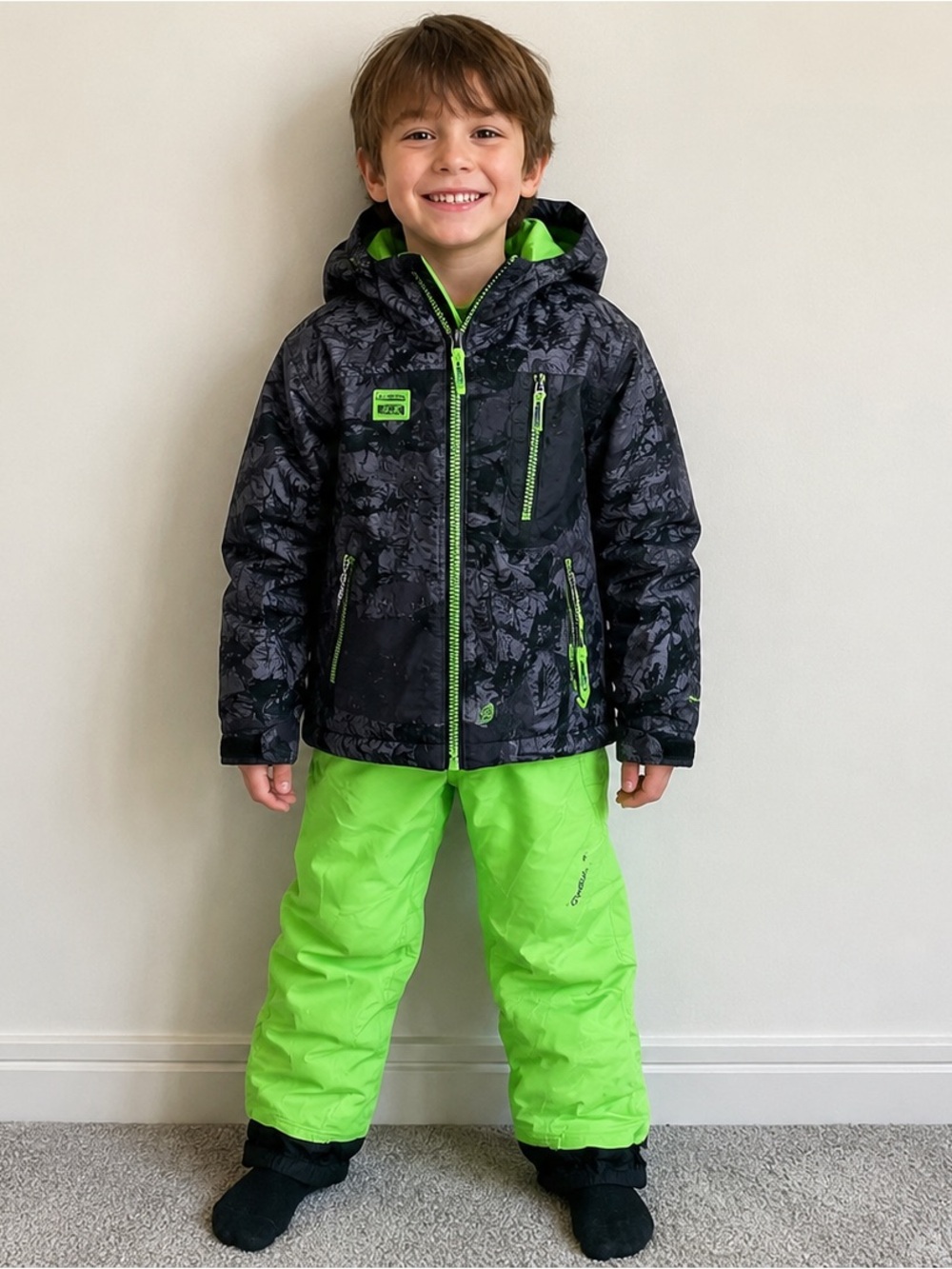 O’Neill Kids Black/gray mountain pattern Ski Jacket with Neon Green Zip Accents